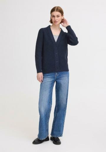 Вязаная кофта