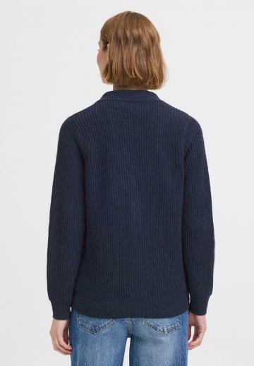 Вязаная кофта