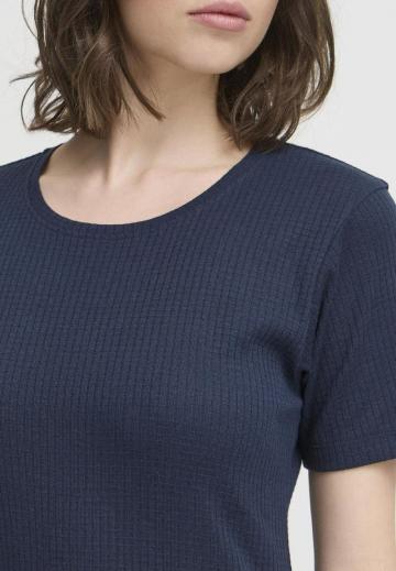 Вязаное платье