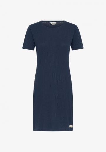 Вязаное платье