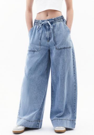 Клешеные джинсы