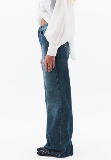 Клешеные джинсы