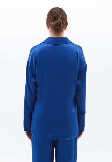 Атласная блузка