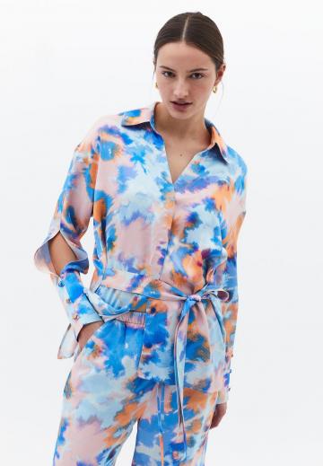 Атласная блузка