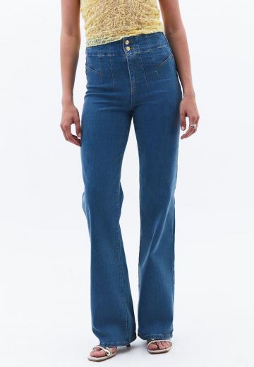 Клешеные брюки