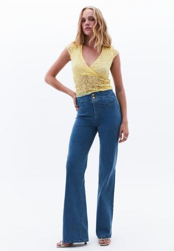 Клешеные брюки