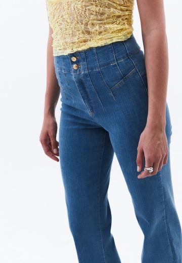 Клешеные брюки