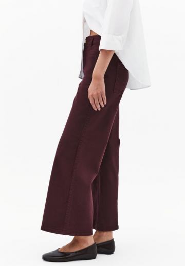 Клешеные джинсы