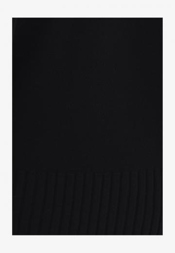 Длинный пуловер