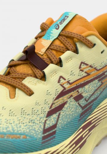 Беговые кроссовки