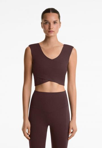 Спортивный топ