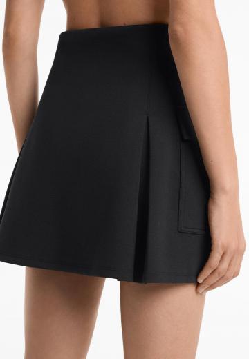 Юбка с накладными карманами
