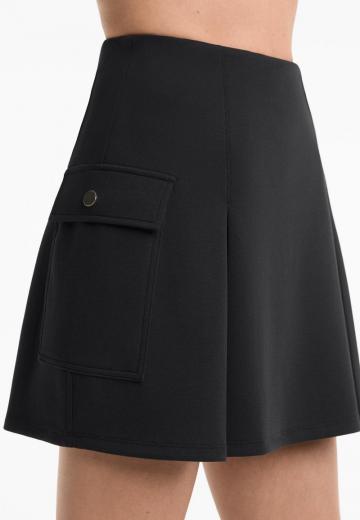 Юбка с накладными карманами