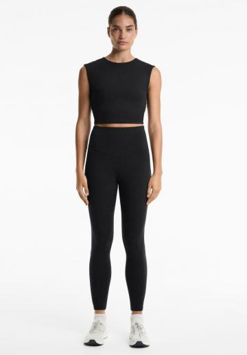 Спортивный топ