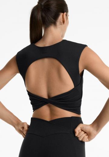 Спортивный топ