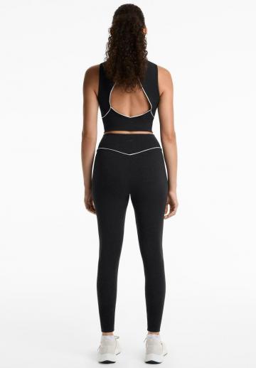 Спортивный топ