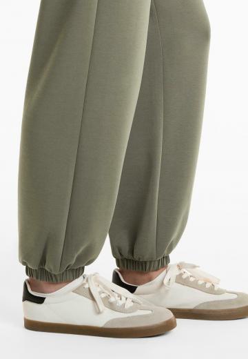 Спортивные штаны