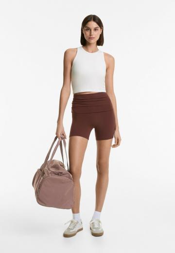 Спортивный топ