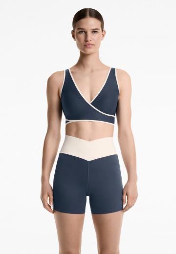 Спортивный бюстгальтер