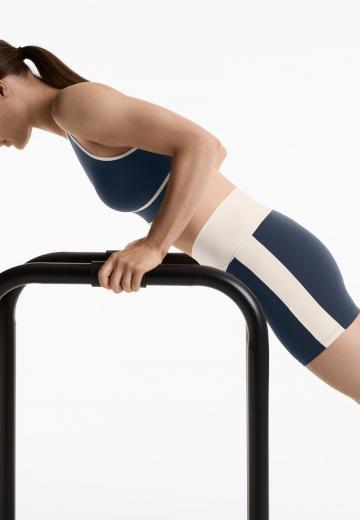 Спортивный бюстгальтер