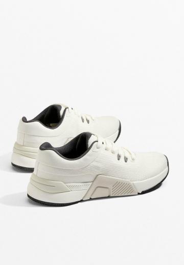 Тренировочные кроссовки