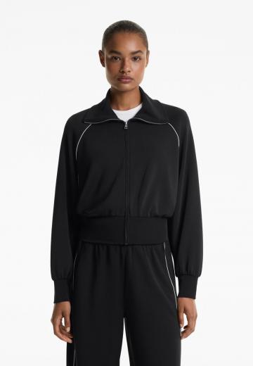 Спортивная толстовка