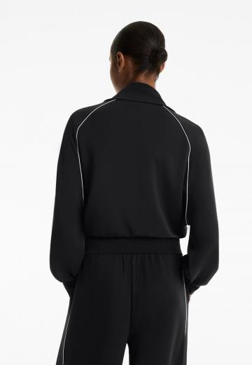 Спортивная толстовка