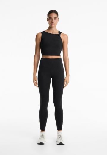 Спортивный топ