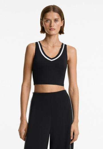 Блузка без рукавов