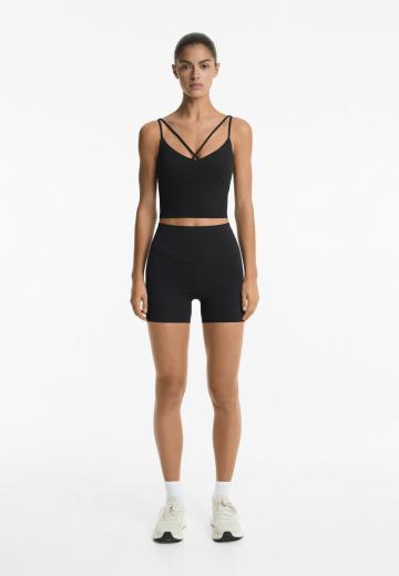 Спортивный топ