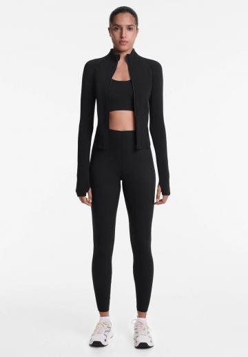 Спортивная куртка