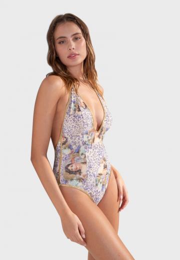 Слитный купальник