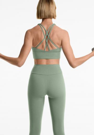 Спортивный бюстгальтер