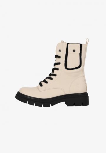 Ботинки на шнуровке