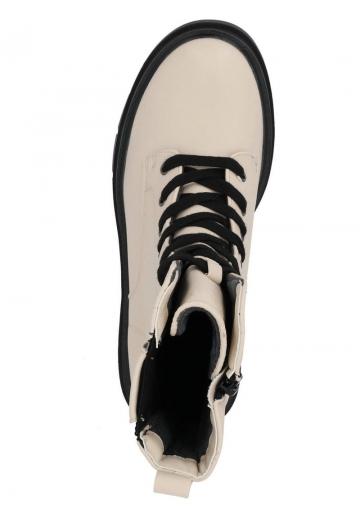 Ботинки на шнуровке