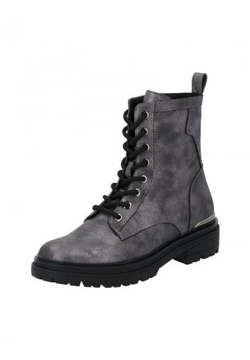 Ботинки на шнуровке