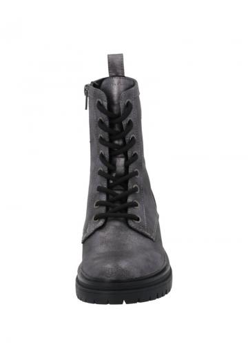 Ботинки на шнуровке