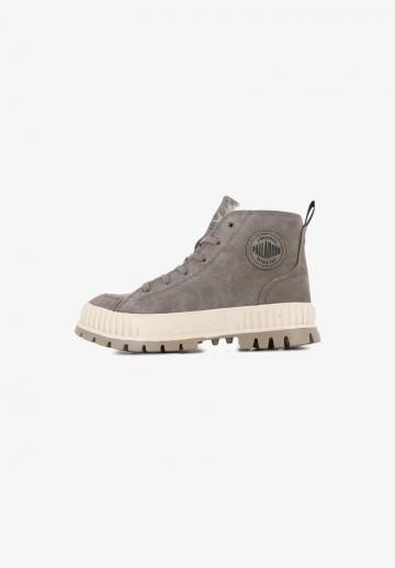 Ботинки на шнуровке