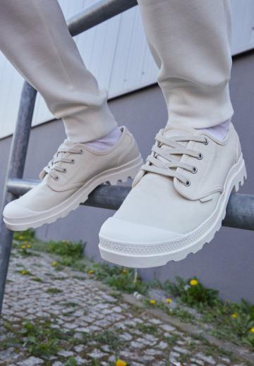 Ботинки на шнуровке