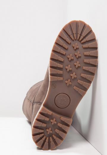 Зимние ботинки