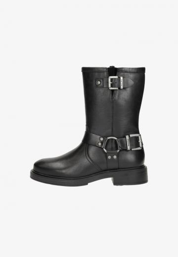 Полусапожки на платформе