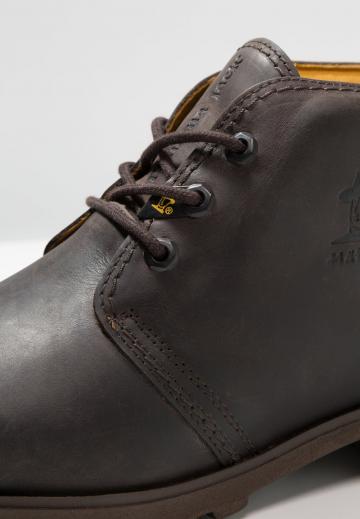 Ботинки на шнуровке