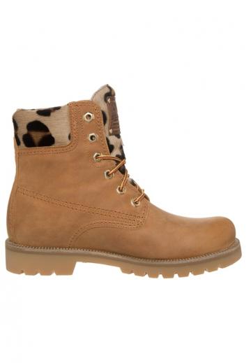 Ботинки на шнуровке