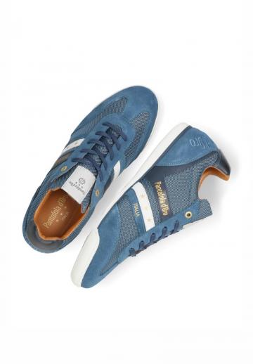 Тренировочные кроссовки