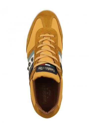 Тренировочные кроссовки