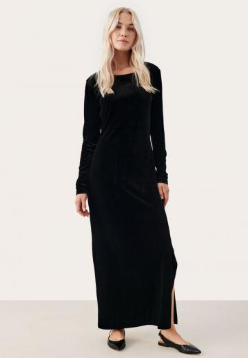 Вязаное платье