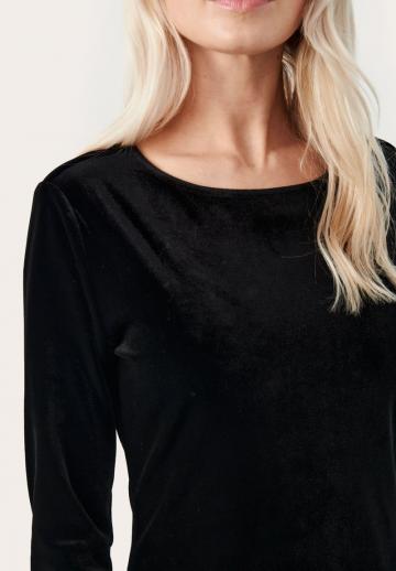 Вязаное платье