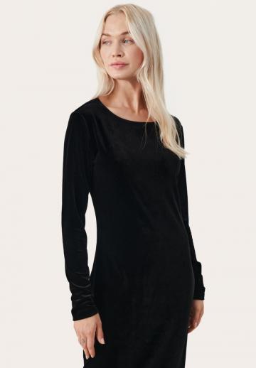 Вязаное платье