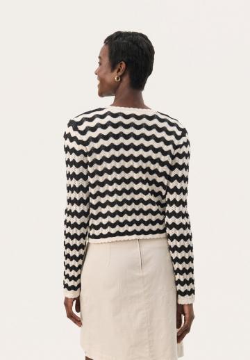 Вязаная кофта