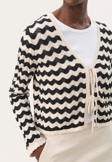 Вязаная кофта